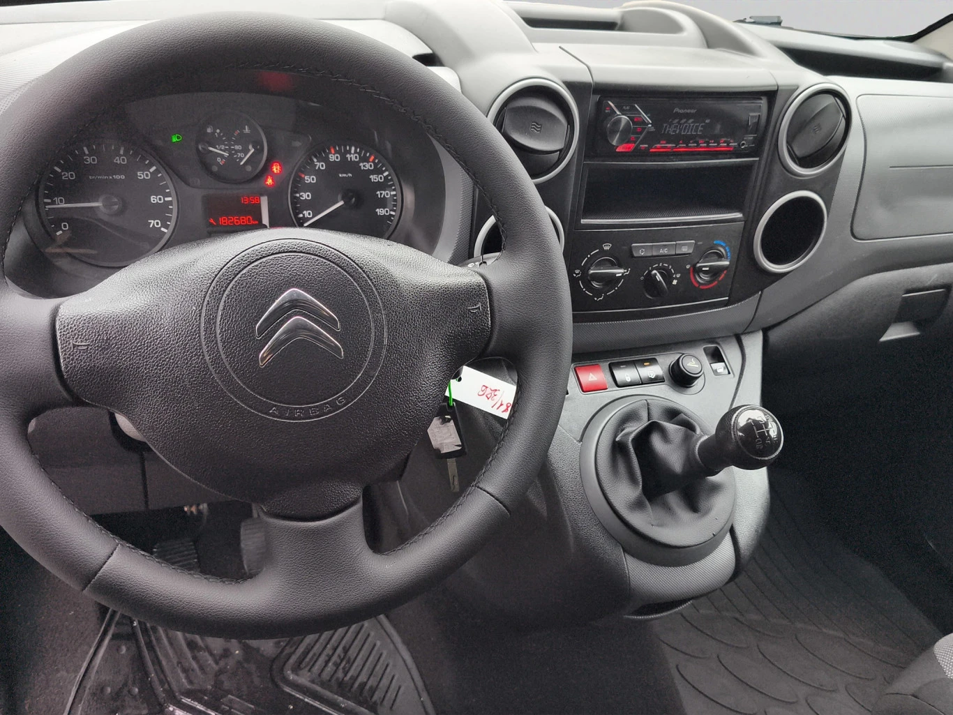 Citroen Berlingo 1.6 HDi 75 BVM5 E6//1807R23, снимка 11 - Бусове и автобуси - 55455565