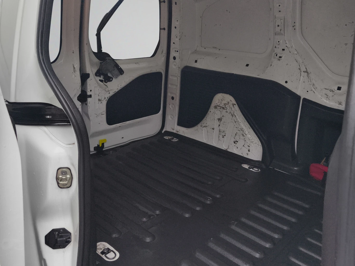 Citroen Berlingo 1.6 HDi 75 BVM5 E6//1807R23, снимка 12 - Бусове и автобуси - 55455565