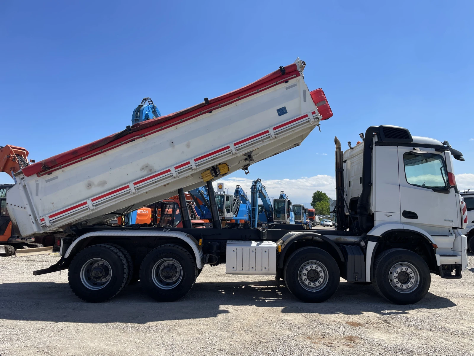 Mercedes-Benz Arocs 3245 , 2 броя - изображение 2