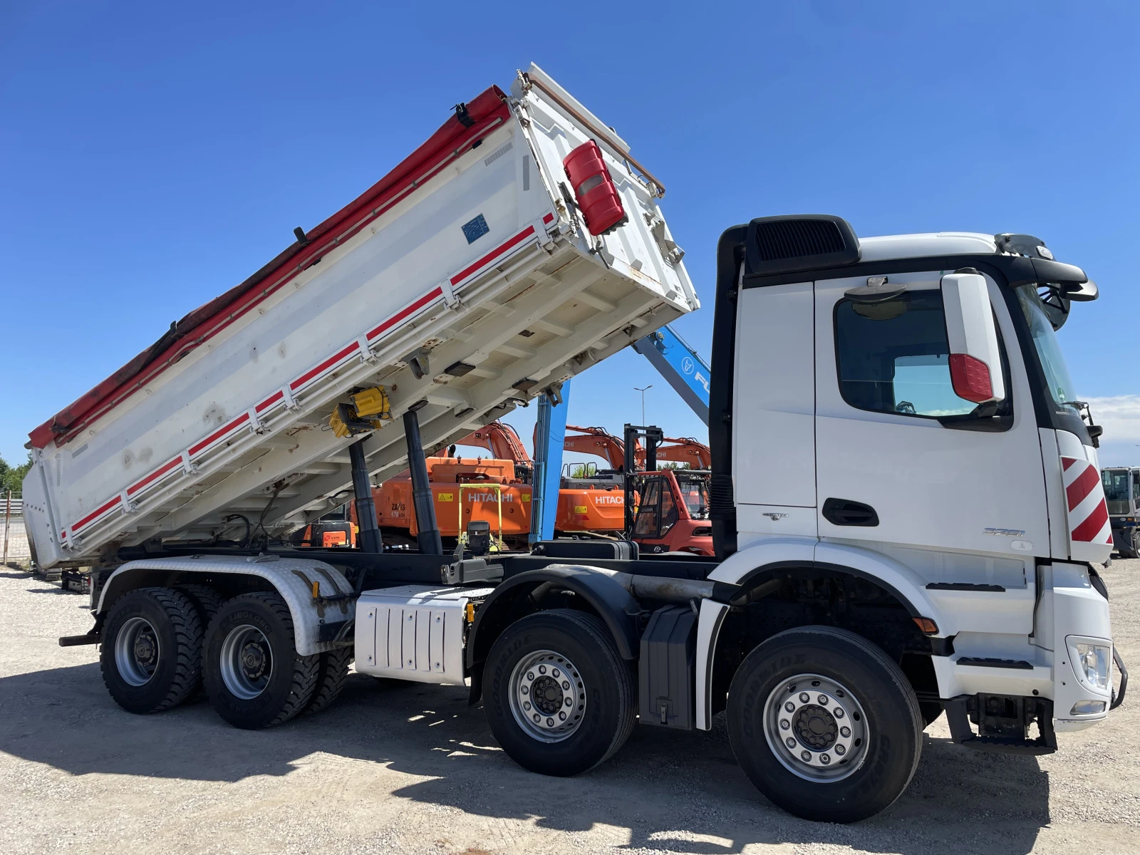 Mercedes-Benz Arocs 3245 , 2 броя - изображение 10