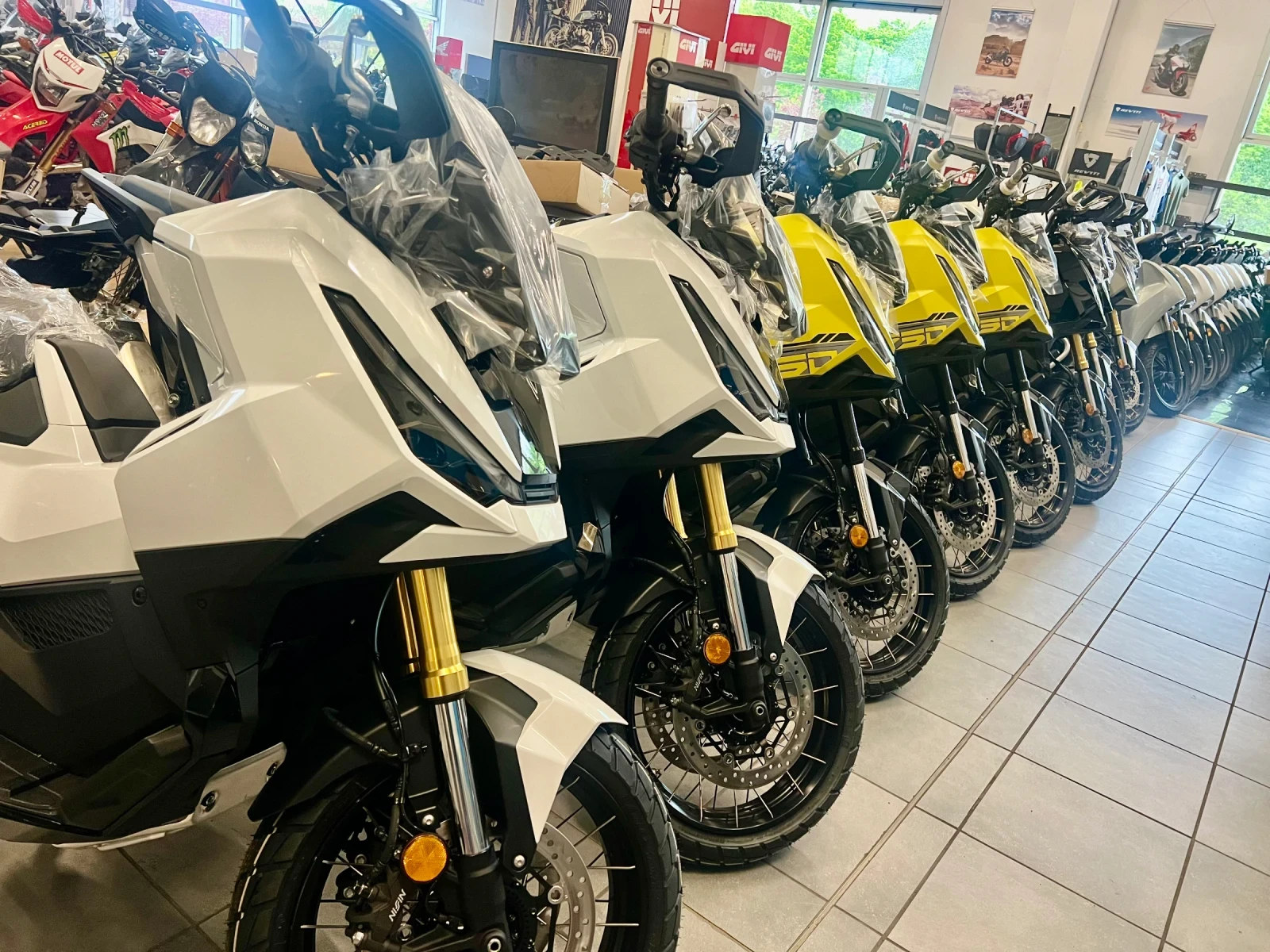 Honda X-ADV 750 Фабрично Нов! Очакван внос! - изображение 2