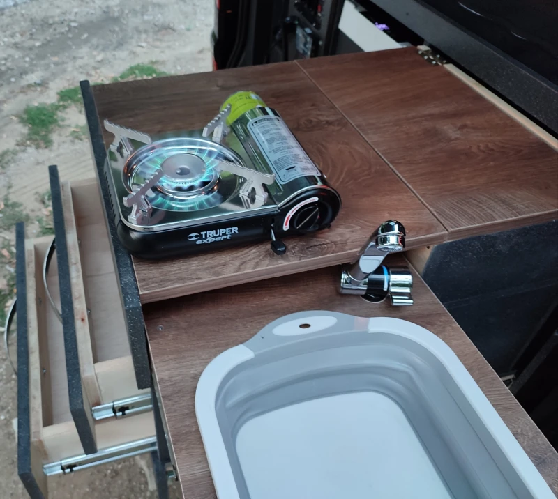 Кемпер Mercedes-Benz Viano, снимка 14 - Каравани и кемпери - 52205229