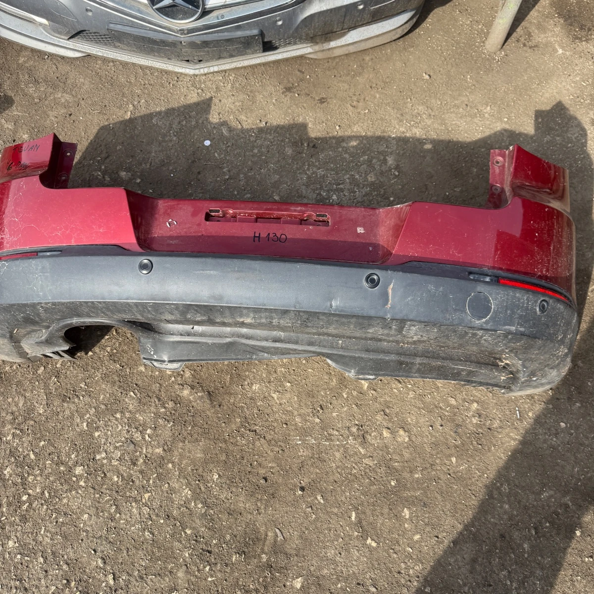 Задна броня за VW Tiguan 4 парктроника ном 130 1762-130-1762