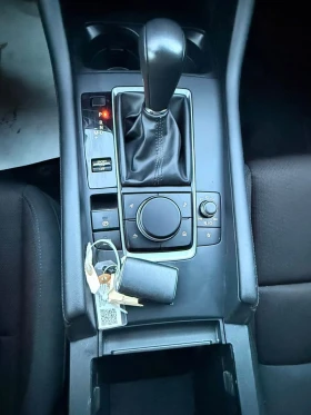 Mazda 3  KEYLESS| LANE ASSIST | ФИКСИРАНА ЦЕНА ДО БЪЛГАРИЯ, снимка 8
