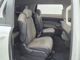 Kia Carnival 2.2 202 hp Automatic, снимка 16