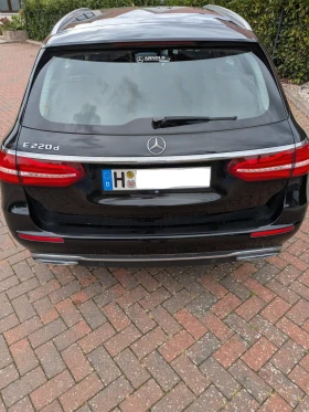 Mercedes-Benz E 220, снимка 3