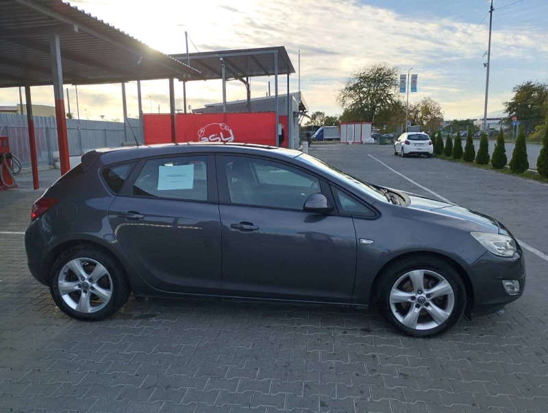 Opel Astra 1.7, снимка 3 - Автомобили и джипове - 47644561