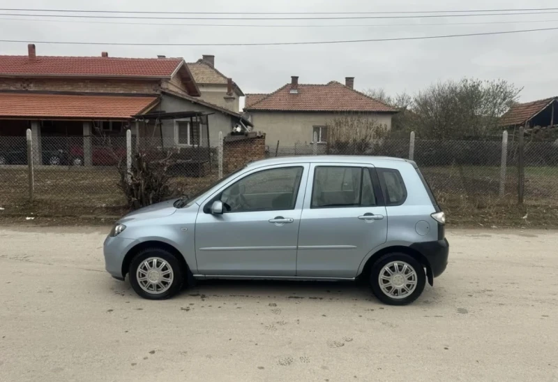 Mazda 2, снимка 4 - Автомобили и джипове - 48613607