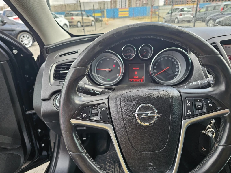 Opel Insignia 2.0cdti, снимка 7 - Автомобили и джипове - 51417911