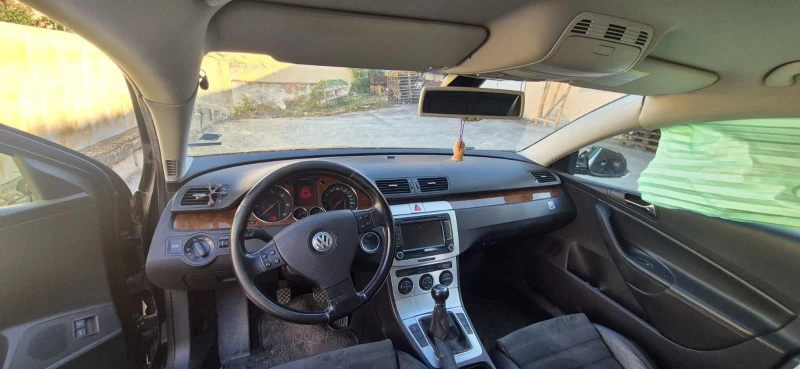 VW Passat 2.0 tdi 4x4, снимка 8 - Автомобили и джипове - 52112433