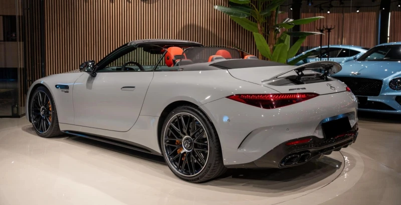 Mercedes-Benz SL 63 AMG V8 4MATIC+ , снимка 11 - Автомобили и джипове - 52221313