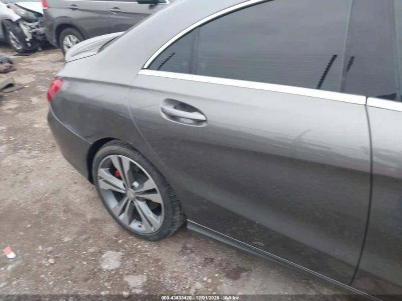 Mercedes-Benz CLA 250 * CARFAX * БЕЗ ПЪРВОНАЧАЛНА ВНОСКА, снимка 17 - Автомобили и джипове - 52628101
