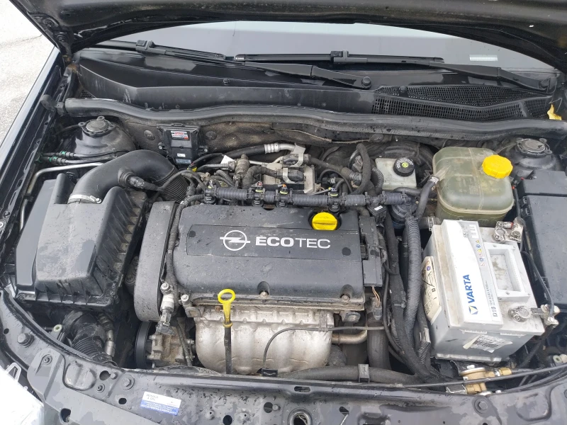 Opel Astra 1.6, снимка 13 - Автомобили и джипове - 53222135