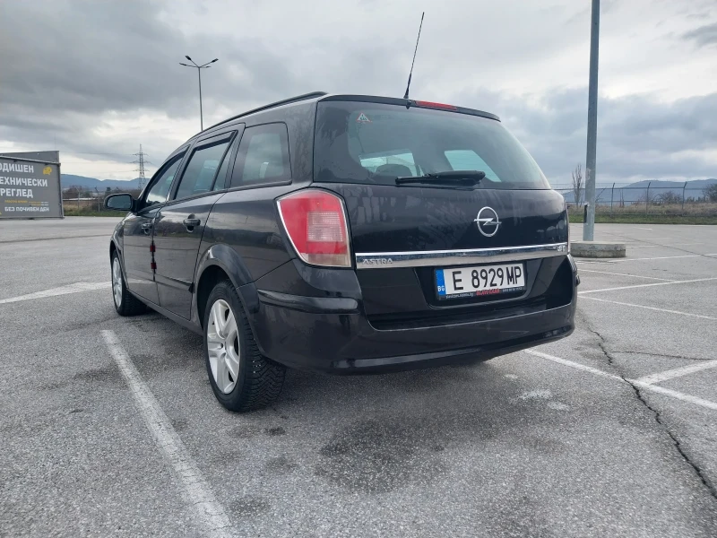 Opel Astra 1.6, снимка 8 - Автомобили и джипове - 53222135