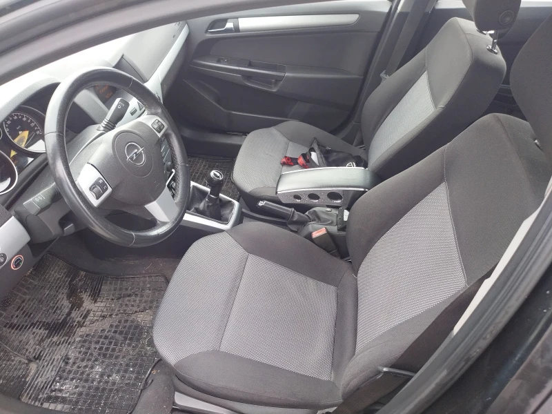 Opel Astra 1.6, снимка 10 - Автомобили и джипове - 53222135