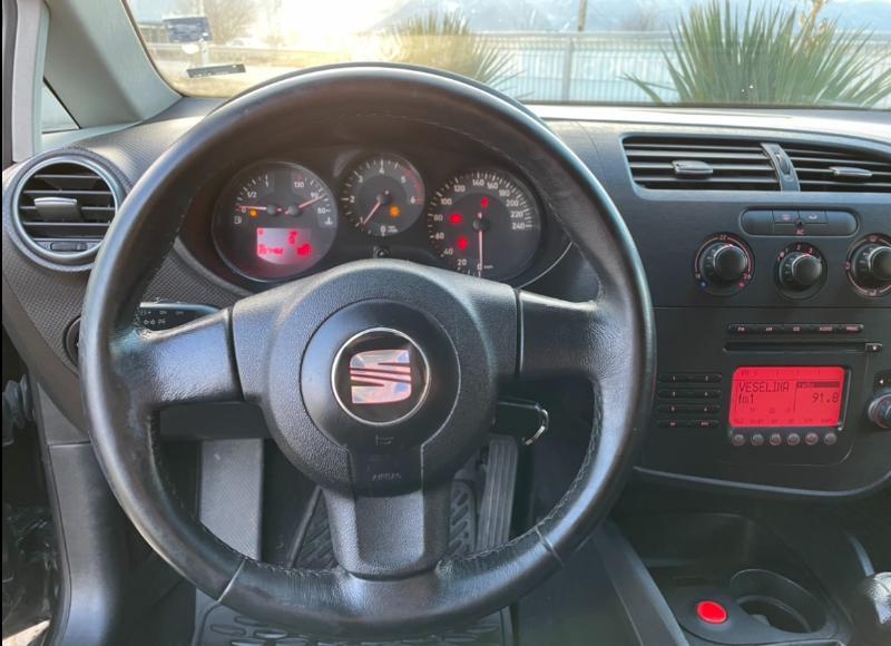 Seat Leon 2.0 TDI, снимка 6 - Автомобили и джипове - 38200046