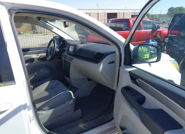 Chrysler Voyager, снимка 6 - Автомобили и джипове - 53699346