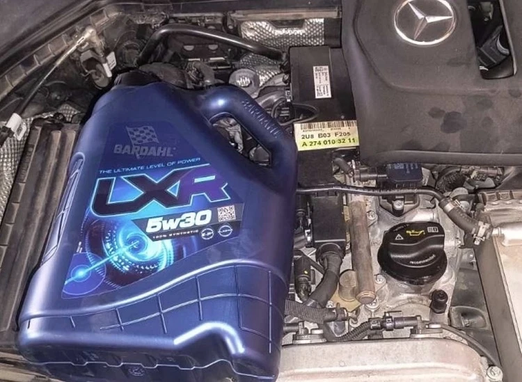 Mercedes-Benz C 180 1.6 Turbo Benzin AMG, снимка 10 - Автомобили и джипове - 54071016