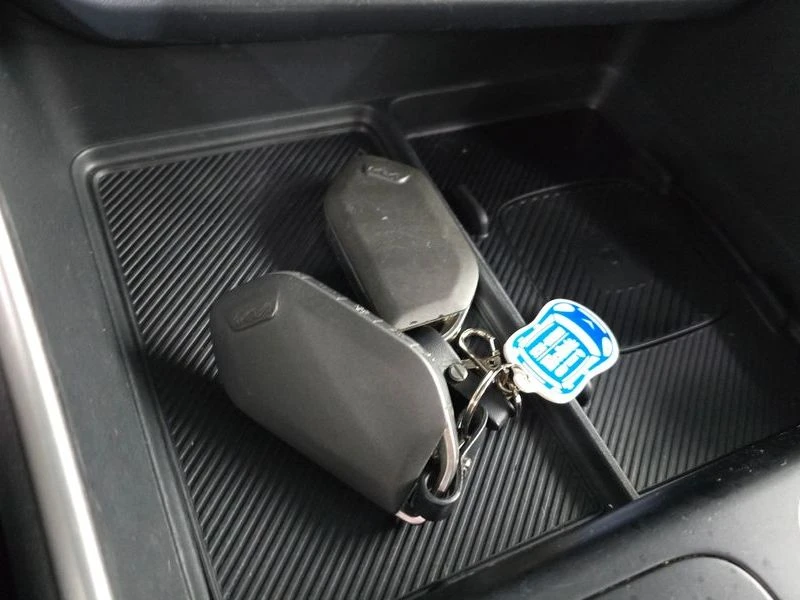 Kia Carnival 2.2 202 hp Automatic, снимка 14 - Автомобили и джипове - 55477179