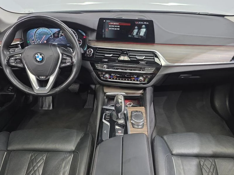BMW 530 530I Luxury Plus, снимка 10 - Автомобили и джипове - 55505093