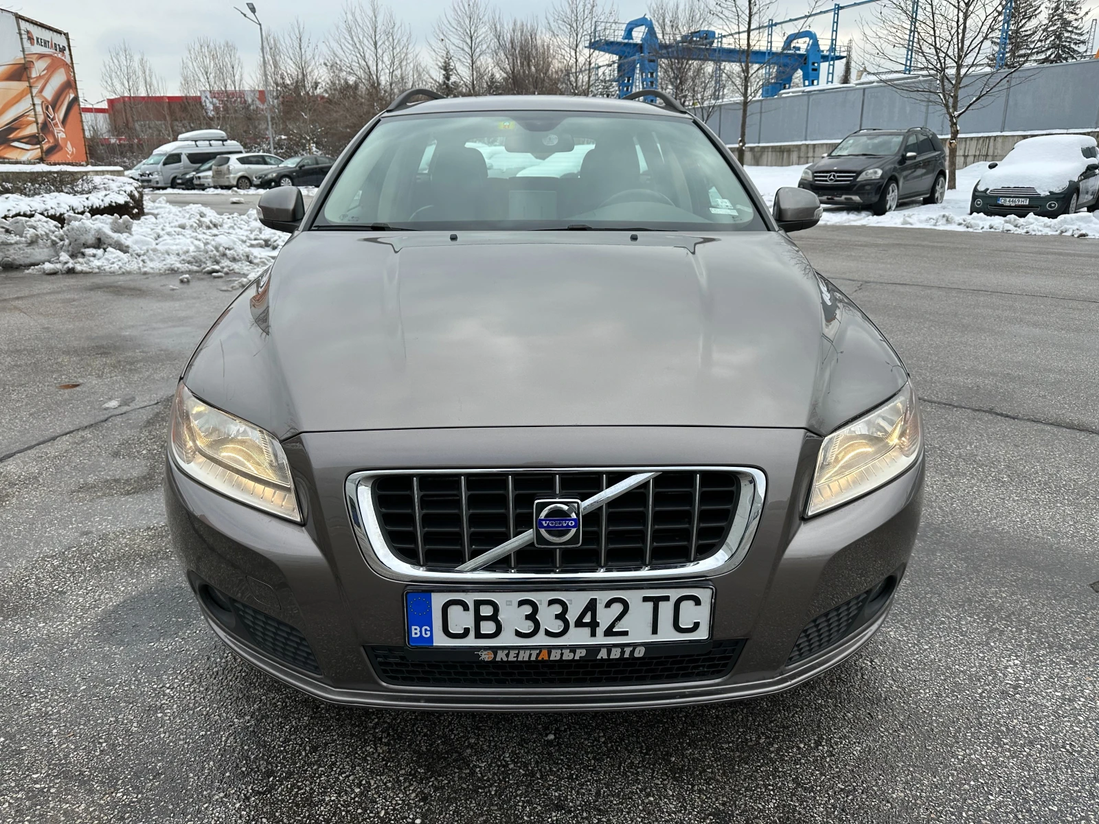 Volvo V70 2.5i 200 к.с. - изображение 7