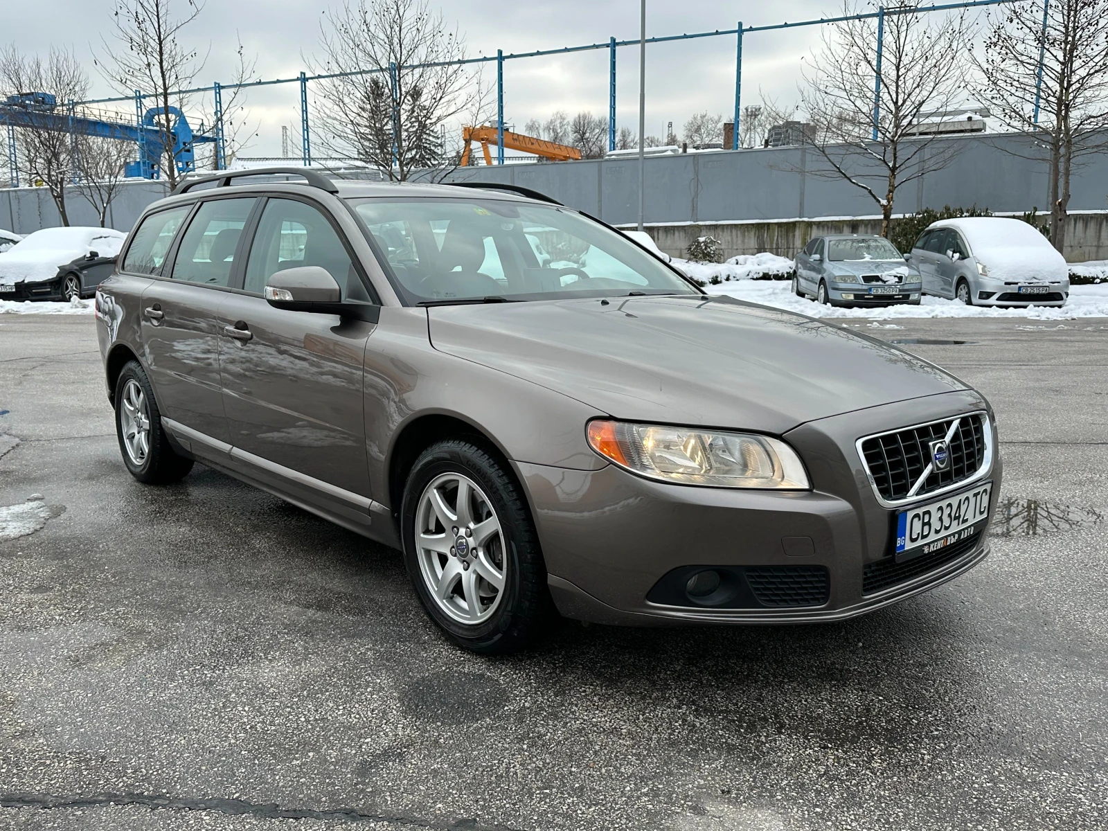 Volvo V70 2.5i 200 к.с. - изображение 6