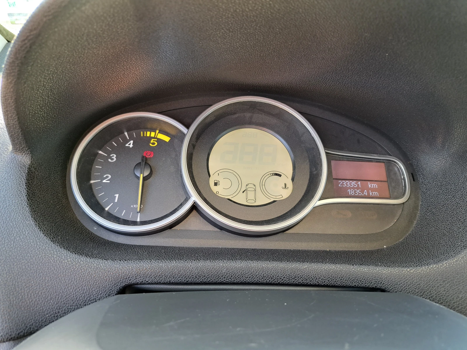 Renault Megane 1.5 DCI - изображение 6