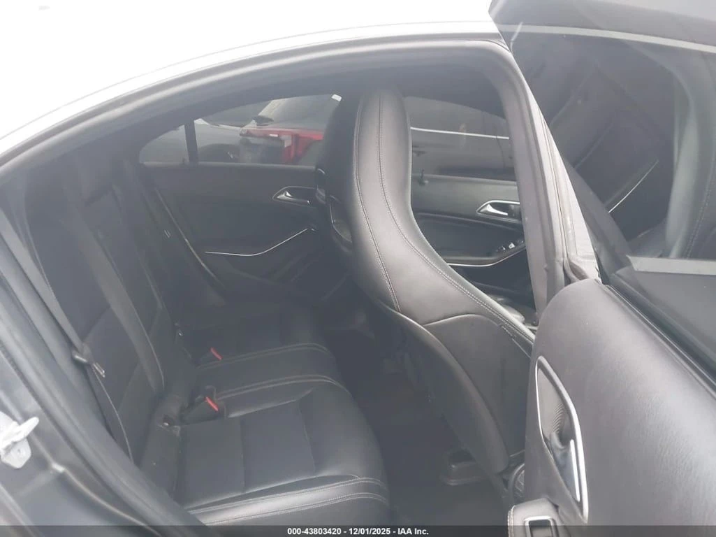 Mercedes-Benz CLA 250 * CARFAX * БЕЗ ПЪРВОНАЧАЛНА ВНОСКА - изображение 8