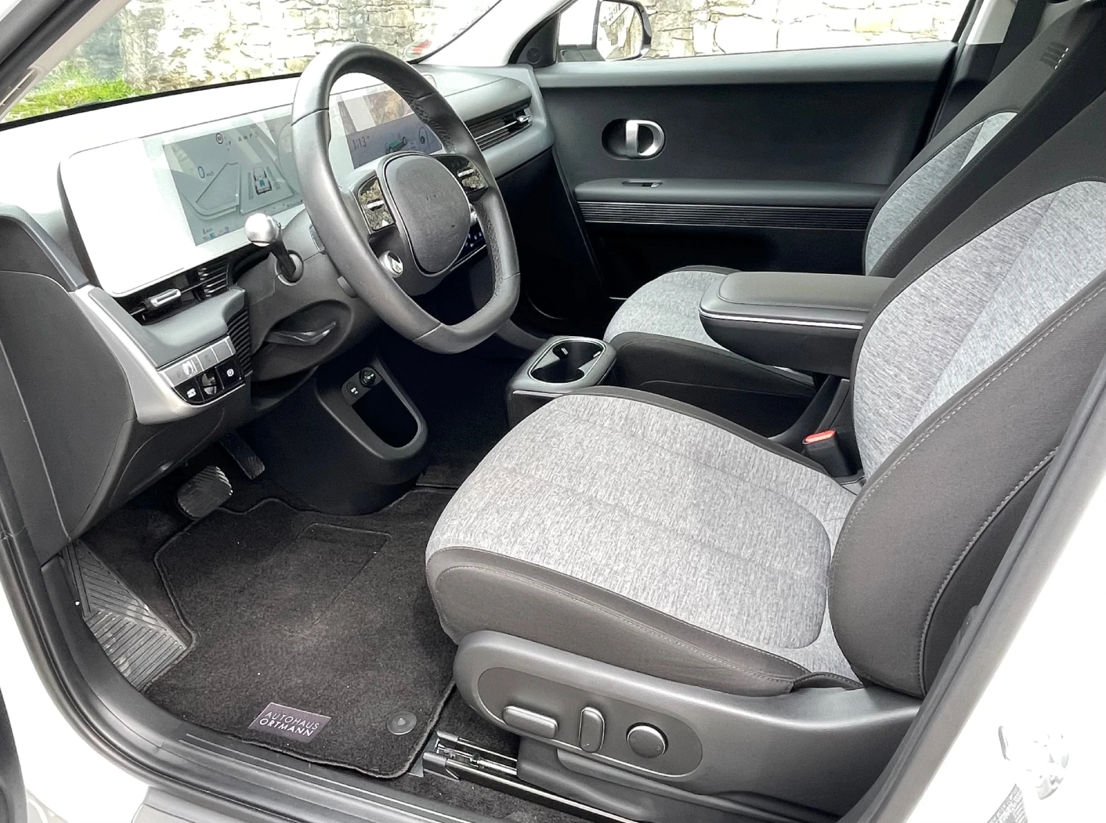 Hyundai Ioniq 5 AWD 325к.с. | 77, 4 kWh | 13787 км | Нов внос, снимка 9 - Автомобили и джипове - 54086987