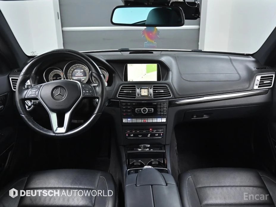 Mercedes-Benz E 350 AMG PACK* PANO* КОЖА* ПОДГРЕВ* ОБДУХВАНЕ* НАВИГАЦИ, снимка 6 - Автомобили и джипове - 54175938