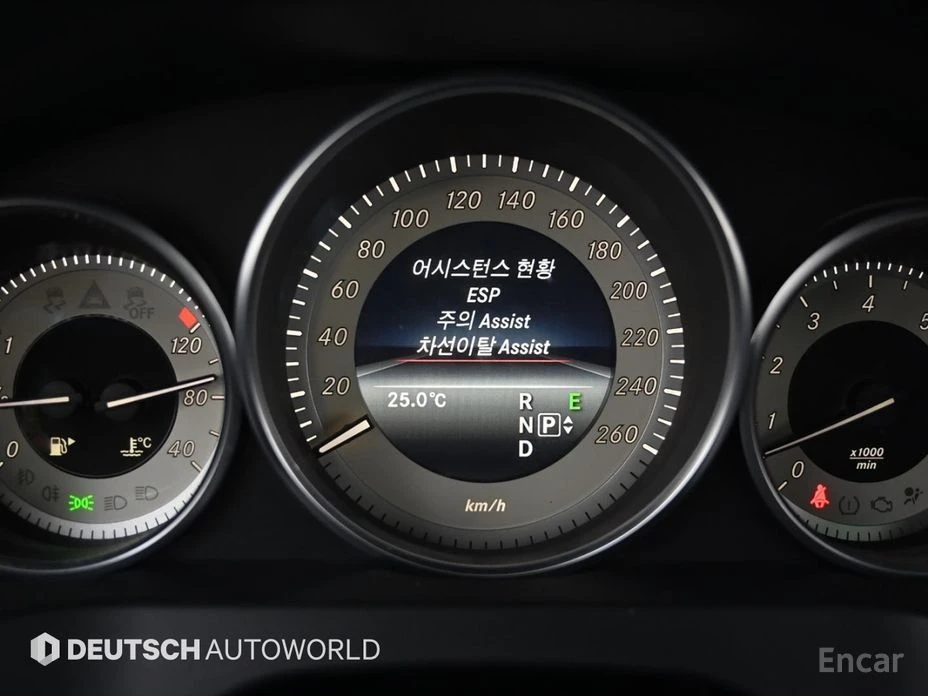 Mercedes-Benz E 350 AMG PACK* PANO* КОЖА* ПОДГРЕВ* ОБДУХВАНЕ* НАВИГАЦИ, снимка 15 - Автомобили и джипове - 54175938