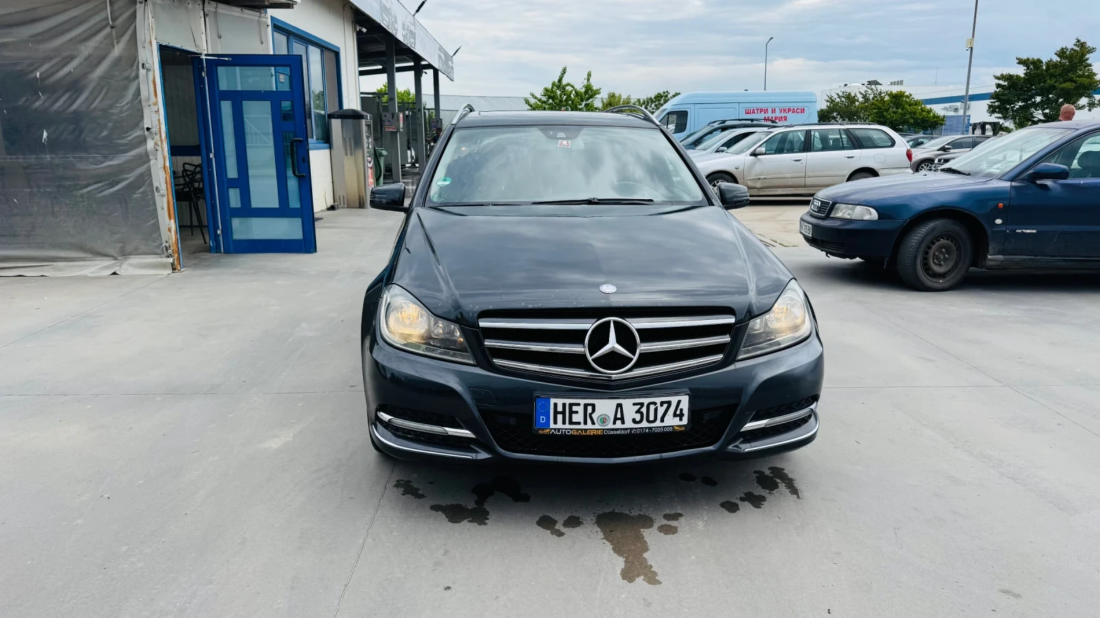 Mercedes-Benz C 220, снимка 7 - Автомобили и джипове - 54607196