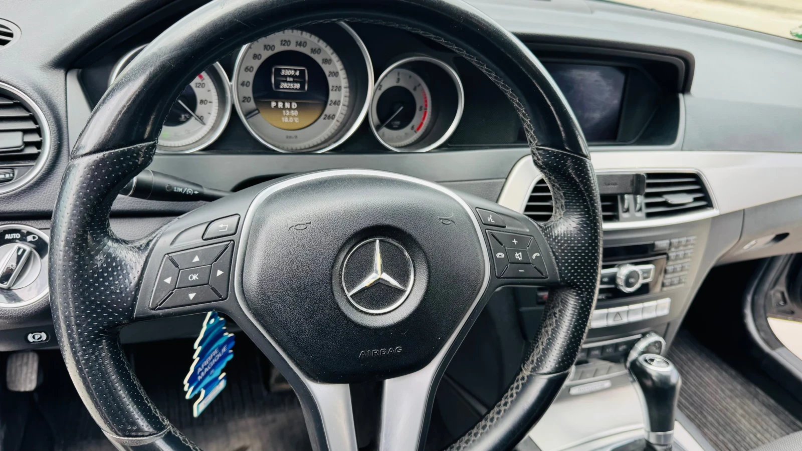 Mercedes-Benz C 220, снимка 12 - Автомобили и джипове - 54607196