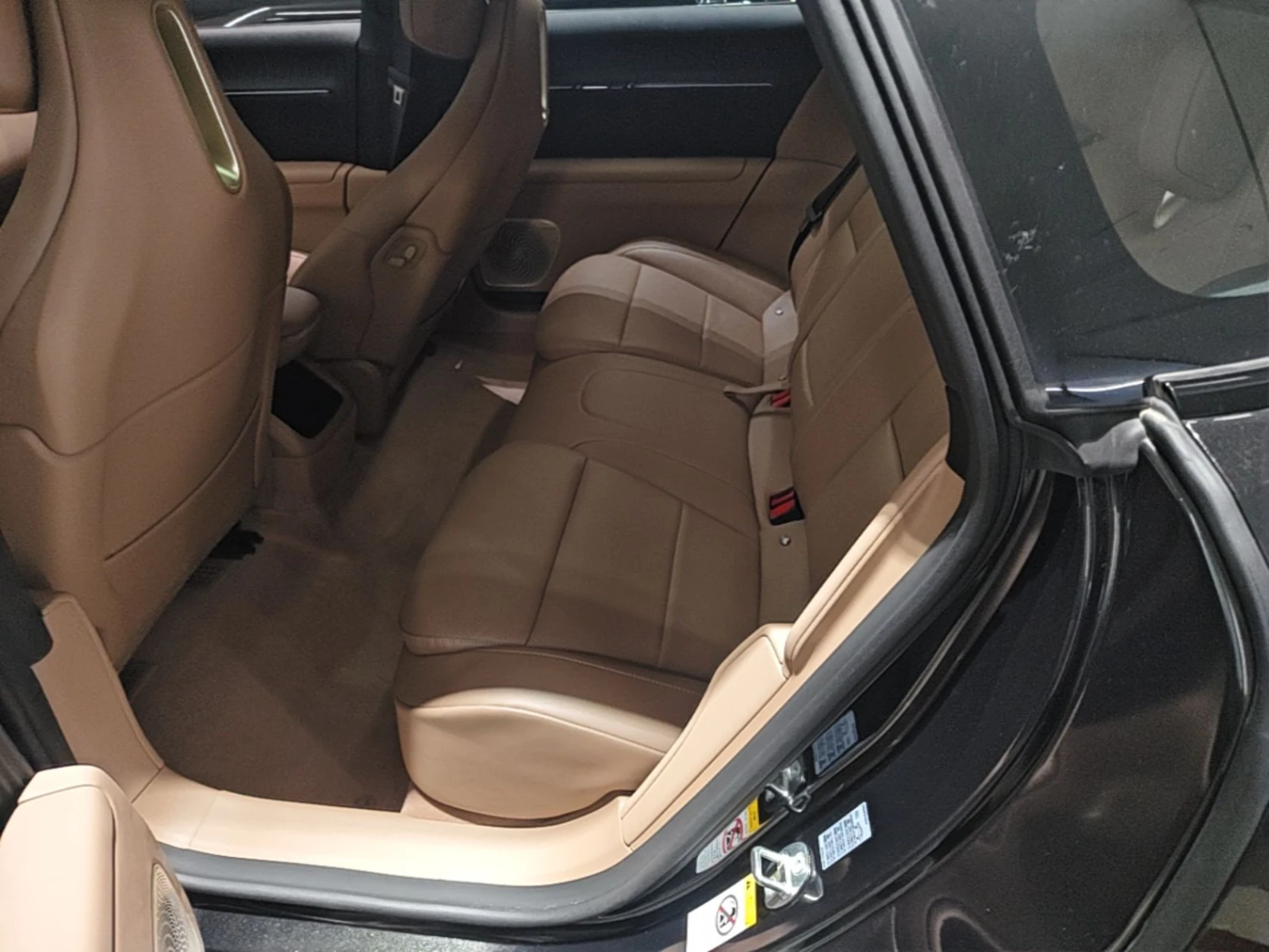 Avatr 12 Ultra Edition �WD 94, 53 kWh | Mobile.bg � ����������� 17