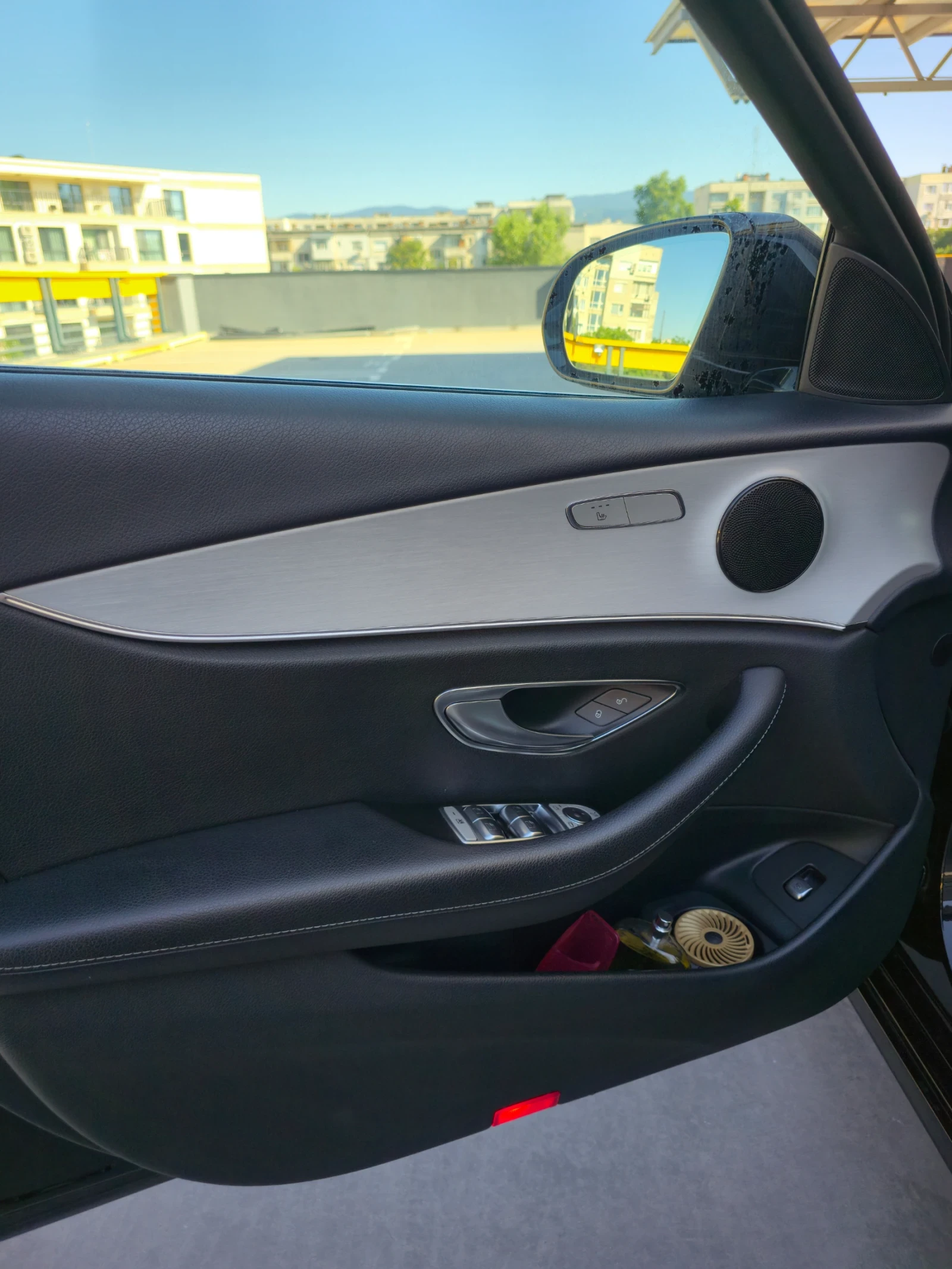 Mercedes-Benz E 220, снимка 12 - Автомобили и джипове - 55080195
