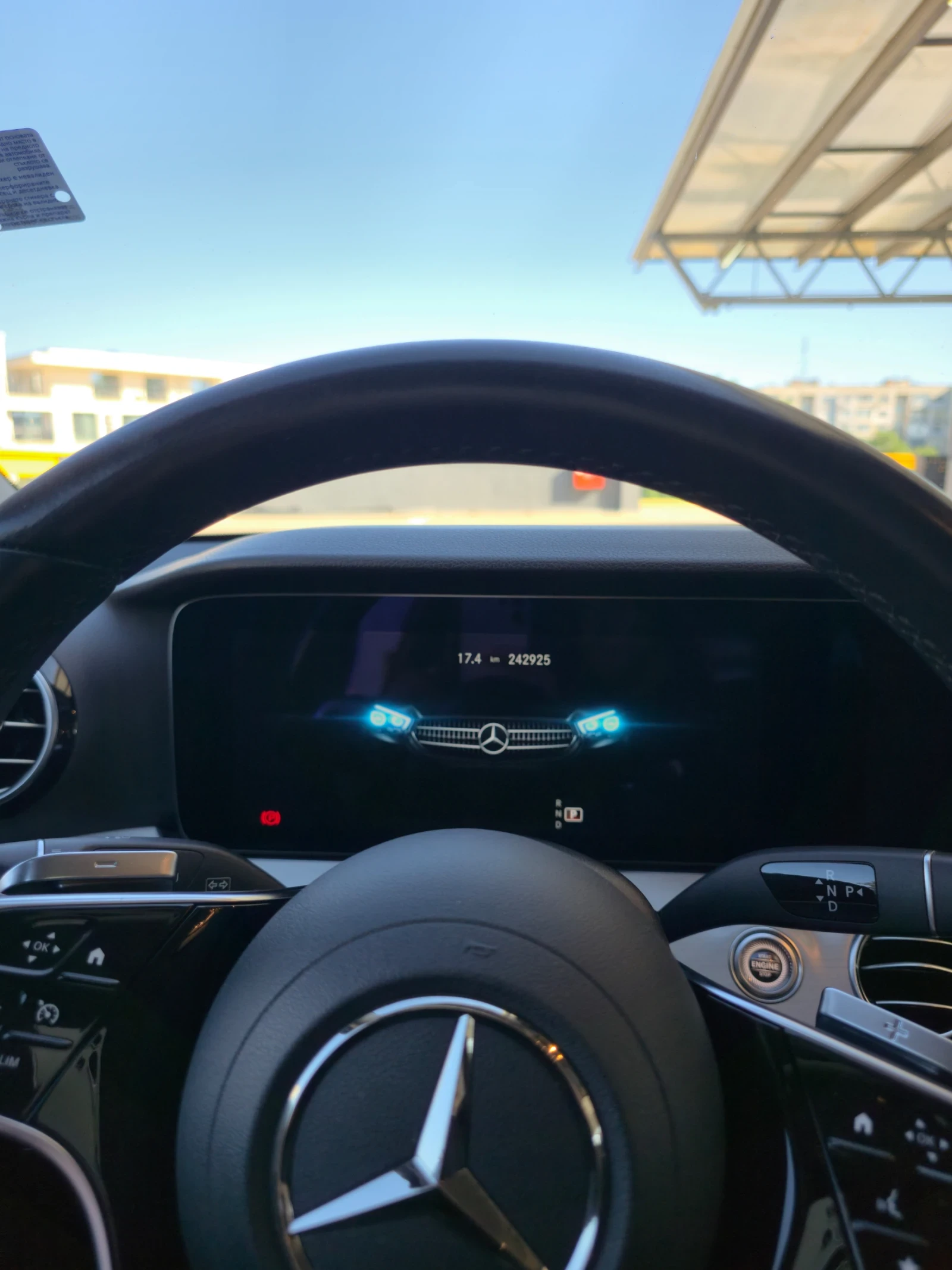 Mercedes-Benz E 220, снимка 10 - Автомобили и джипове - 55080195