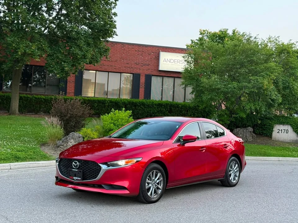 Mazda 3  KEYLESS| LANE ASSIST | ФИКСИРАНА ЦЕНА ДО БЪЛГАРИЯ, снимка 3 - Автомобили и джипове - 55226171