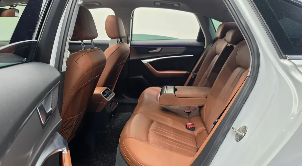 Audi A6 45TFSi * S LINE * ОБДУХВАНЕ * 360 КАМЕРА * , снимка 11 - Автомобили и джипове - 55407635