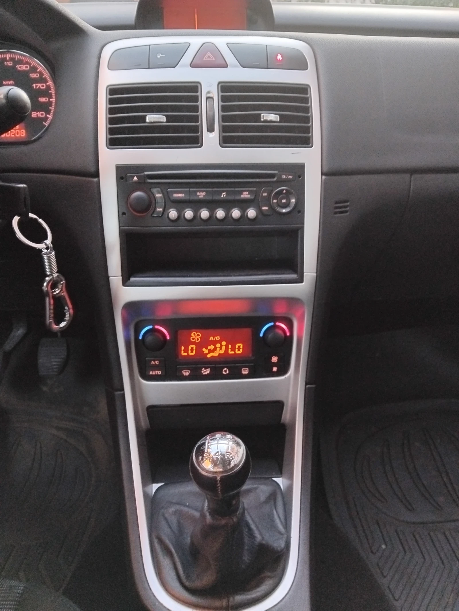 Peugeot 307, снимка 6 - Автомобили и джипове - 55683230