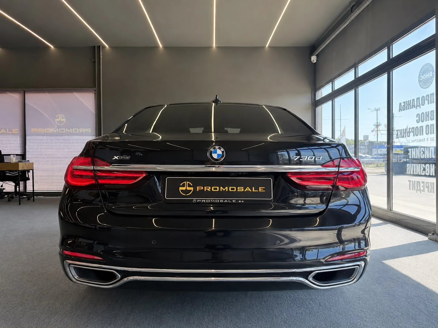 BMW 730 d* xDrive* FULL* B&W* HUD* TV* ЛИЗИНГ, снимка 5 - Автомобили и джипове - 55693975
