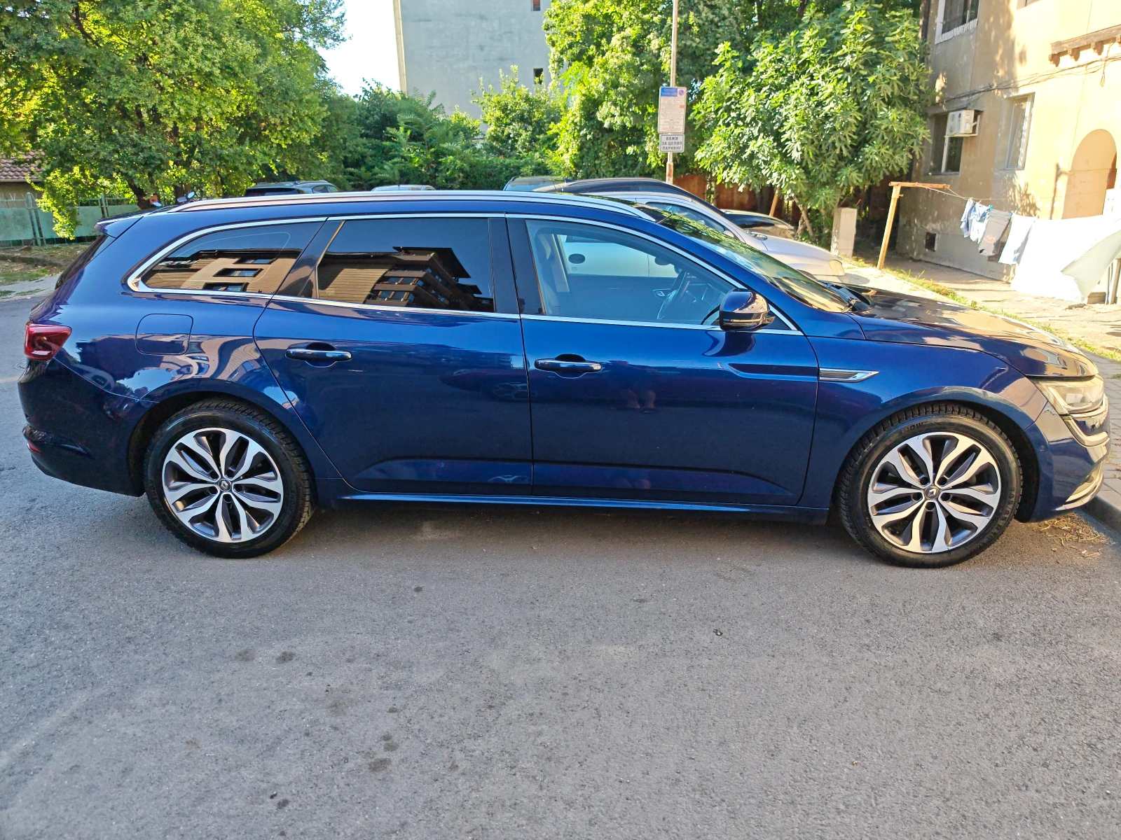 Renault Talisman 1.6 DCI 160hp EURO 6 AUTOMATIC/NAVI/MASSAGE/LED, снимка 5 - Автомобили и джипове - 55754456