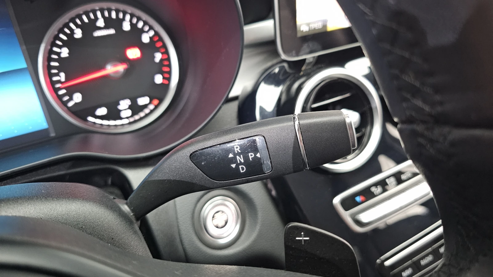 Mercedes-Benz C 200 BLIND SPOT* КРАЙНА ЦЕНА, снимка 9 - Автомобили и джипове - 55756183