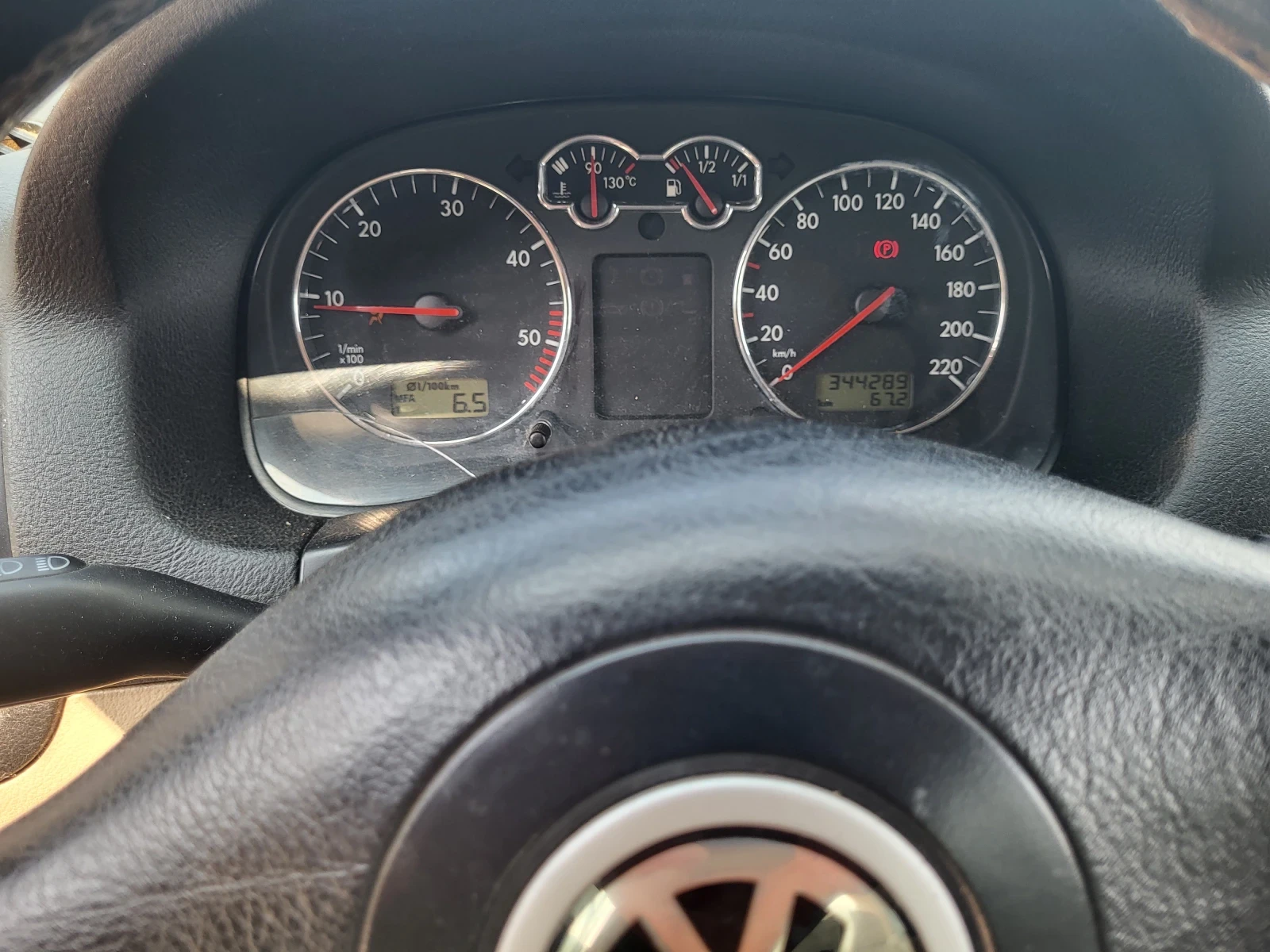 VW Golf 1.9 TDI  110 кс., снимка 12 - Автомобили и джипове - 55792255