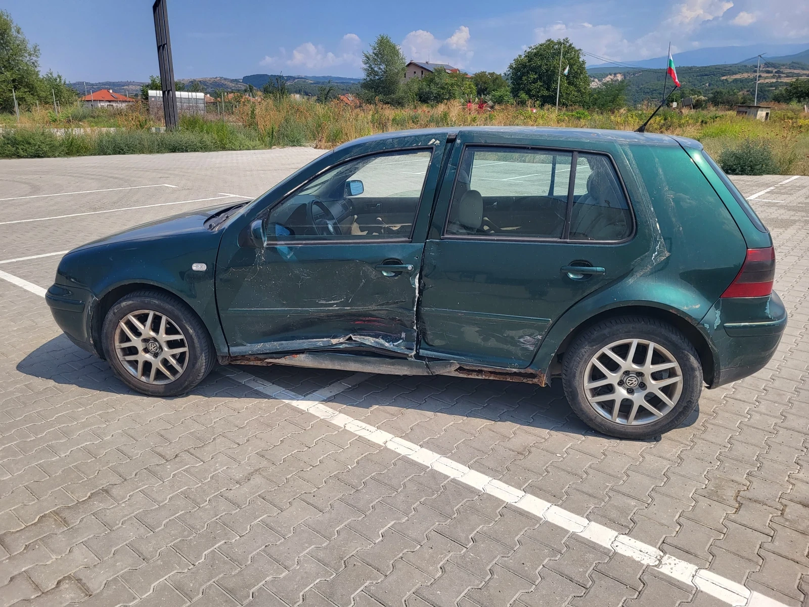 VW Golf 1.9 TDI  110 кс., снимка 6 - Автомобили и джипове - 55792255