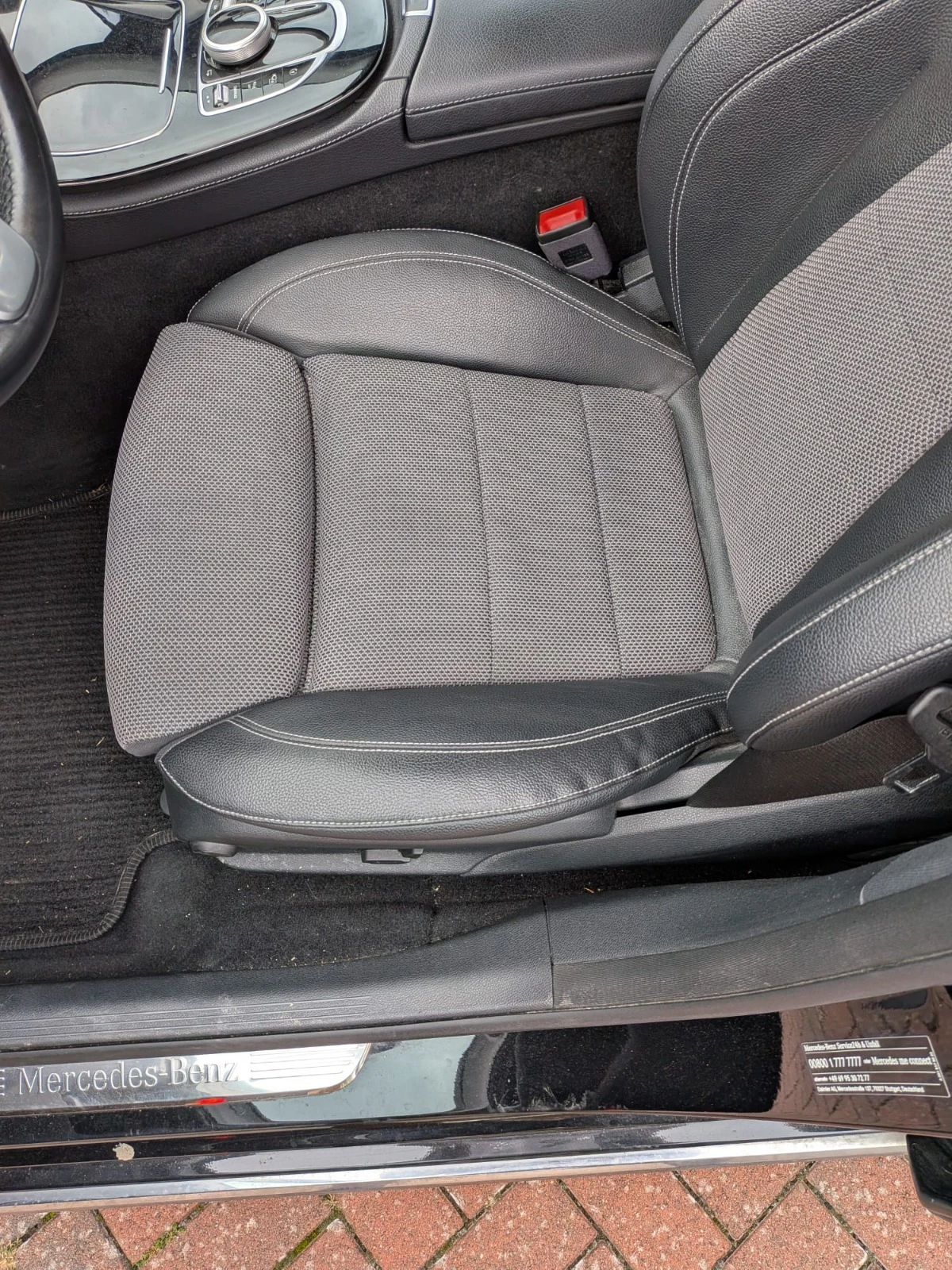 Mercedes-Benz E 220, снимка 4 - Автомобили и джипове - 56425223