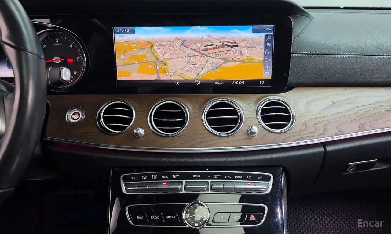 Mercedes-Benz E 220 d 4MATIC Exclusive/����������� | Mobile.bg � ����������� 12