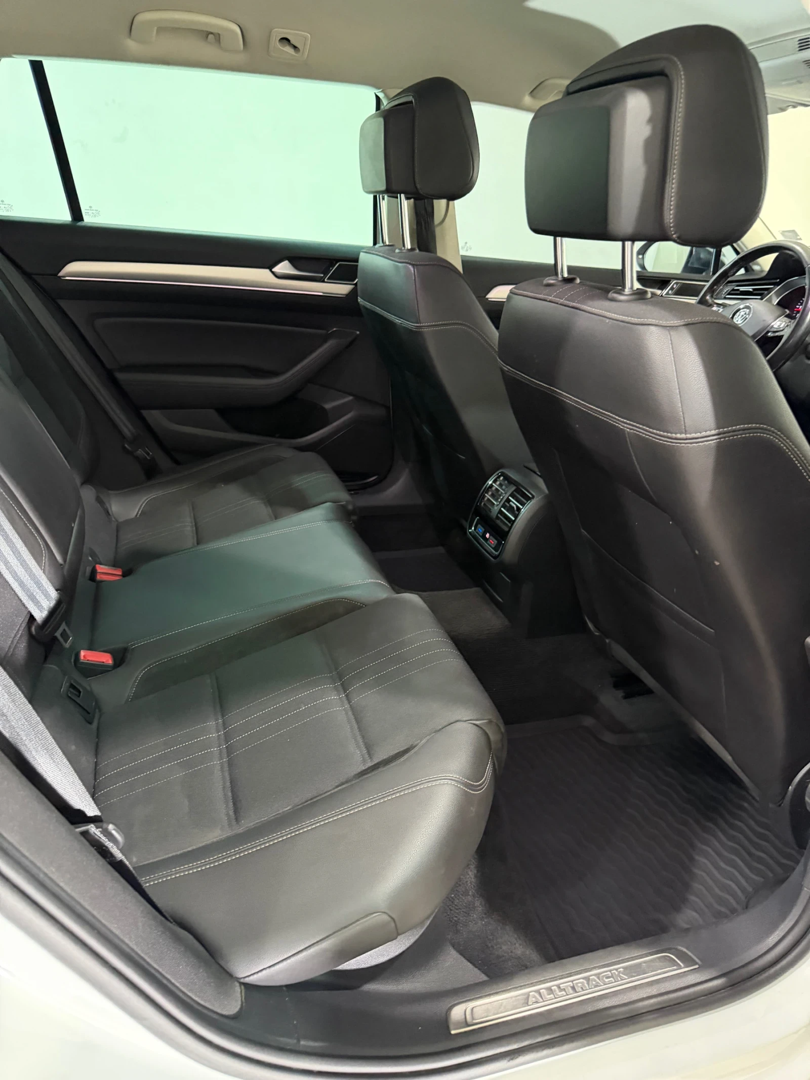 VW Passat 2.0TDI AllTrack  | Mobile.bg � ����������� 10
