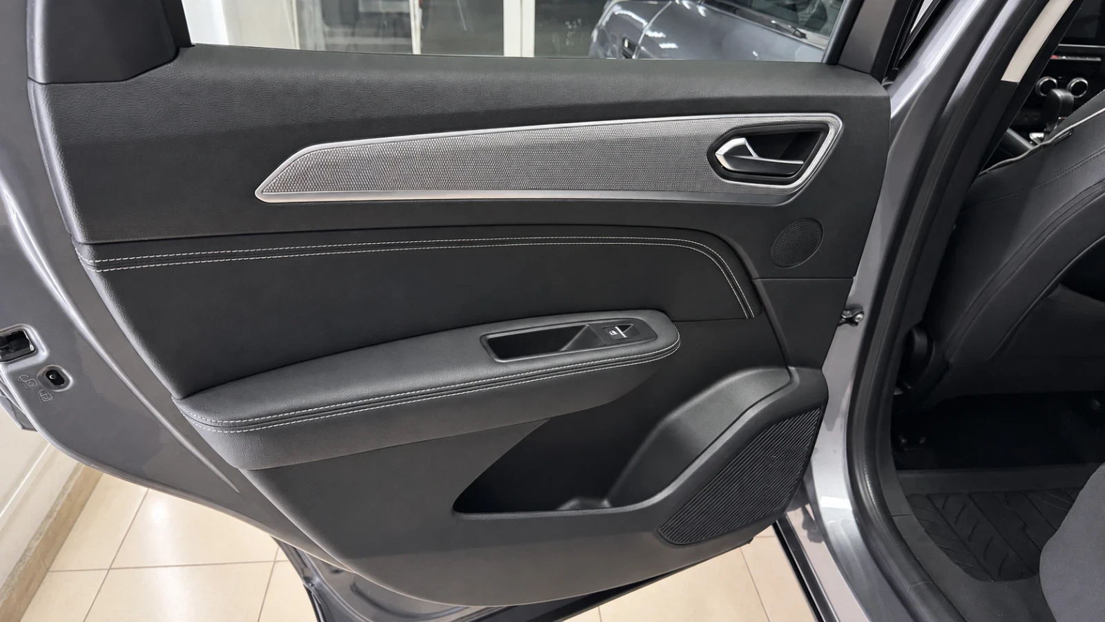 Renault Arkana * ЛИЗИНГ* ХИБРИД* 37580км* , снимка 14 - Автомобили и джипове - 56733826