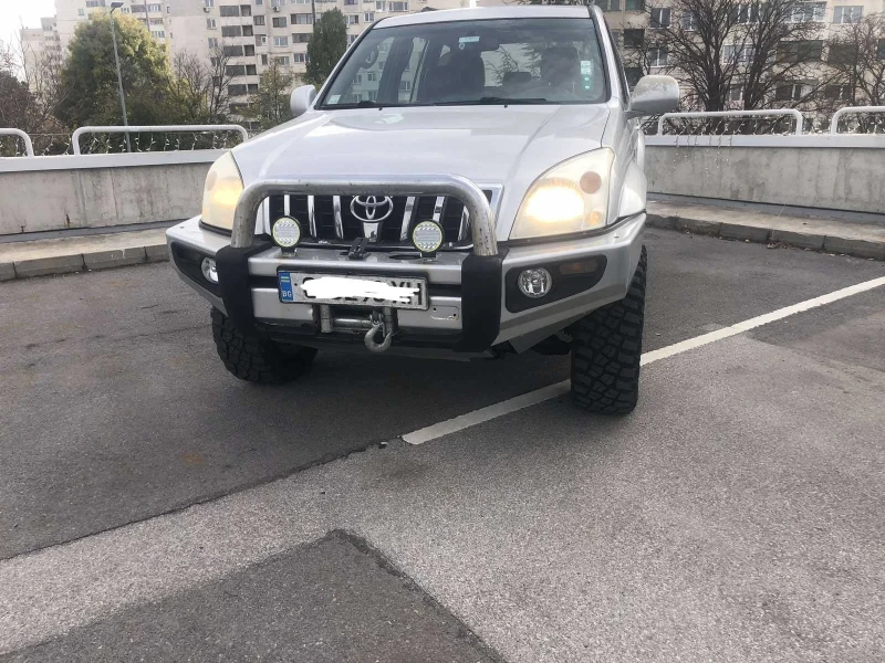 Toyota Land cruiser 3.0 D4D, снимка 13 - Автомобили и джипове - 47363585