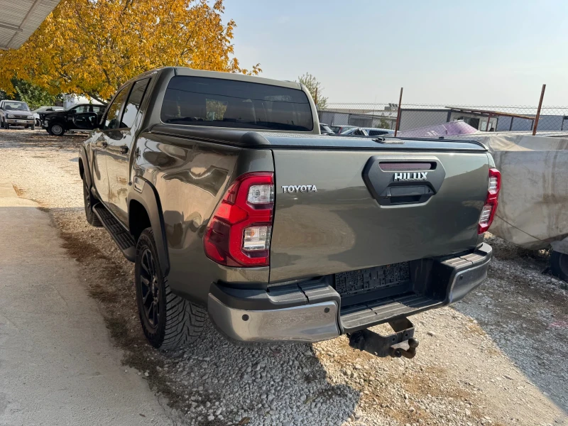 Toyota Hilux 2.8d4-d invincible , снимка 6 - Автомобили и джипове - 47779849